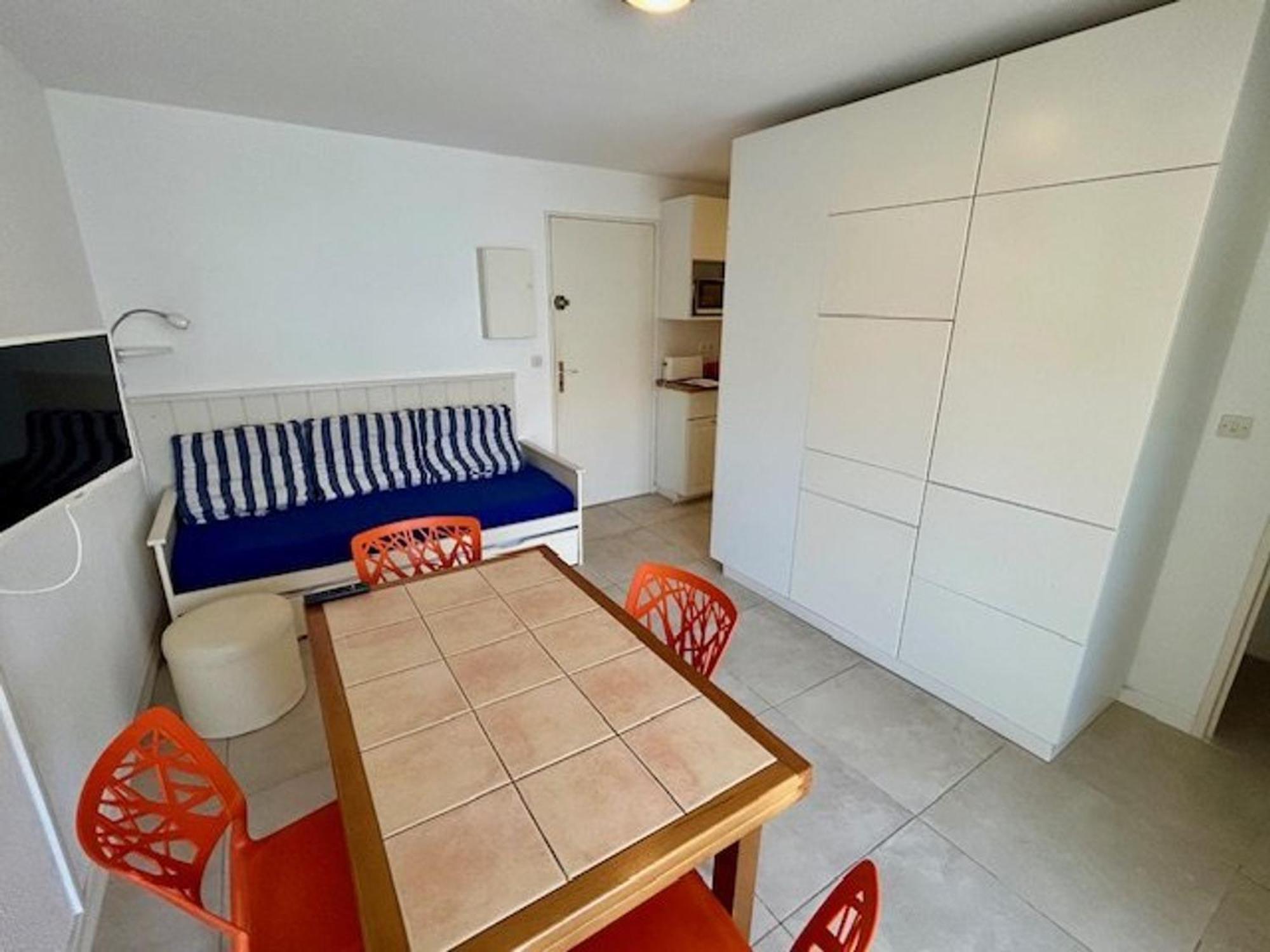 Appartement T2 A Royan, 4 Pers., Proche Plage Et Commerces, Parking, Balcon, Confortable Et Equipe - Fr-1-494-60 外观 照片